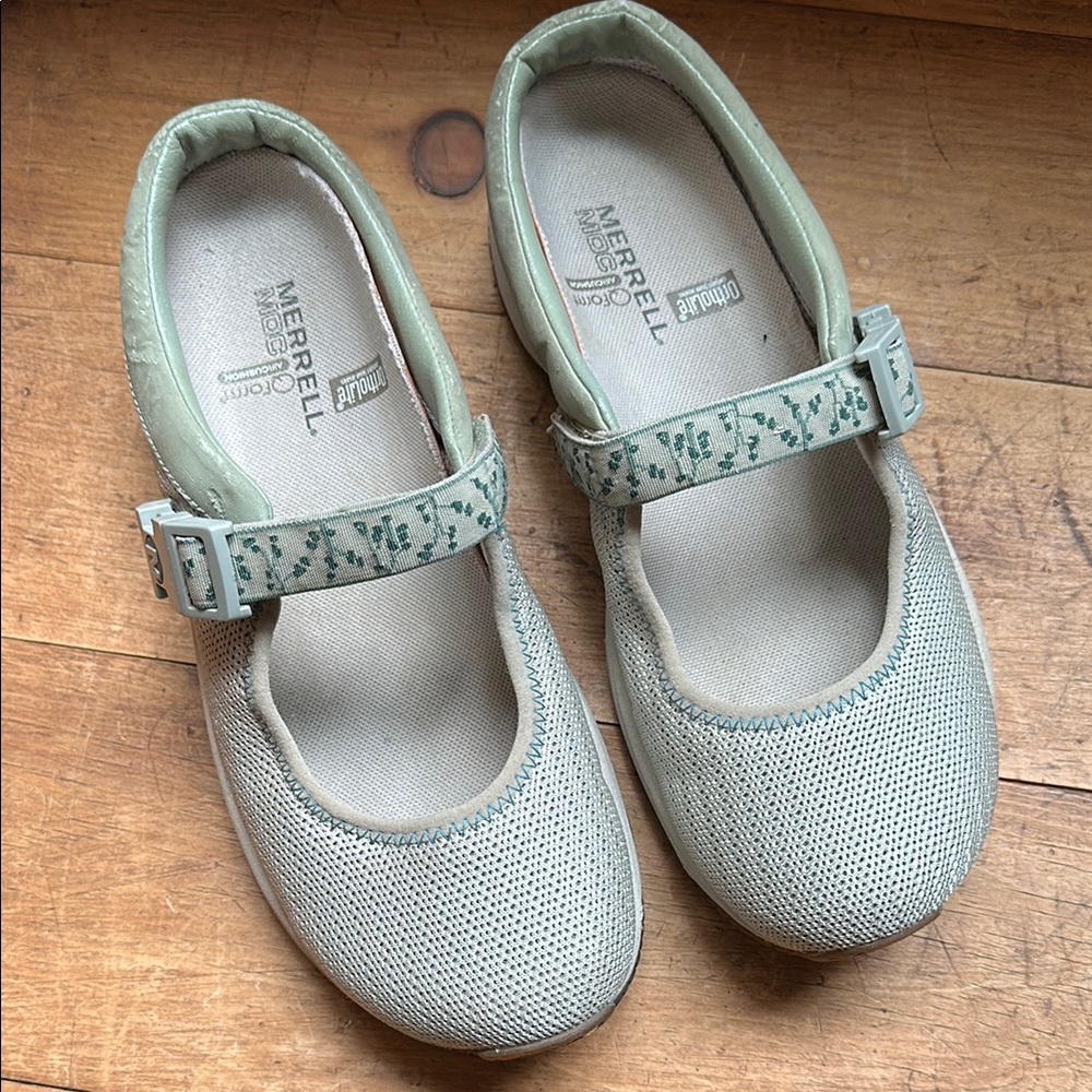 Merrell Green Mary Jane casual Shoes with Floral Strap - Picture 10 of 10